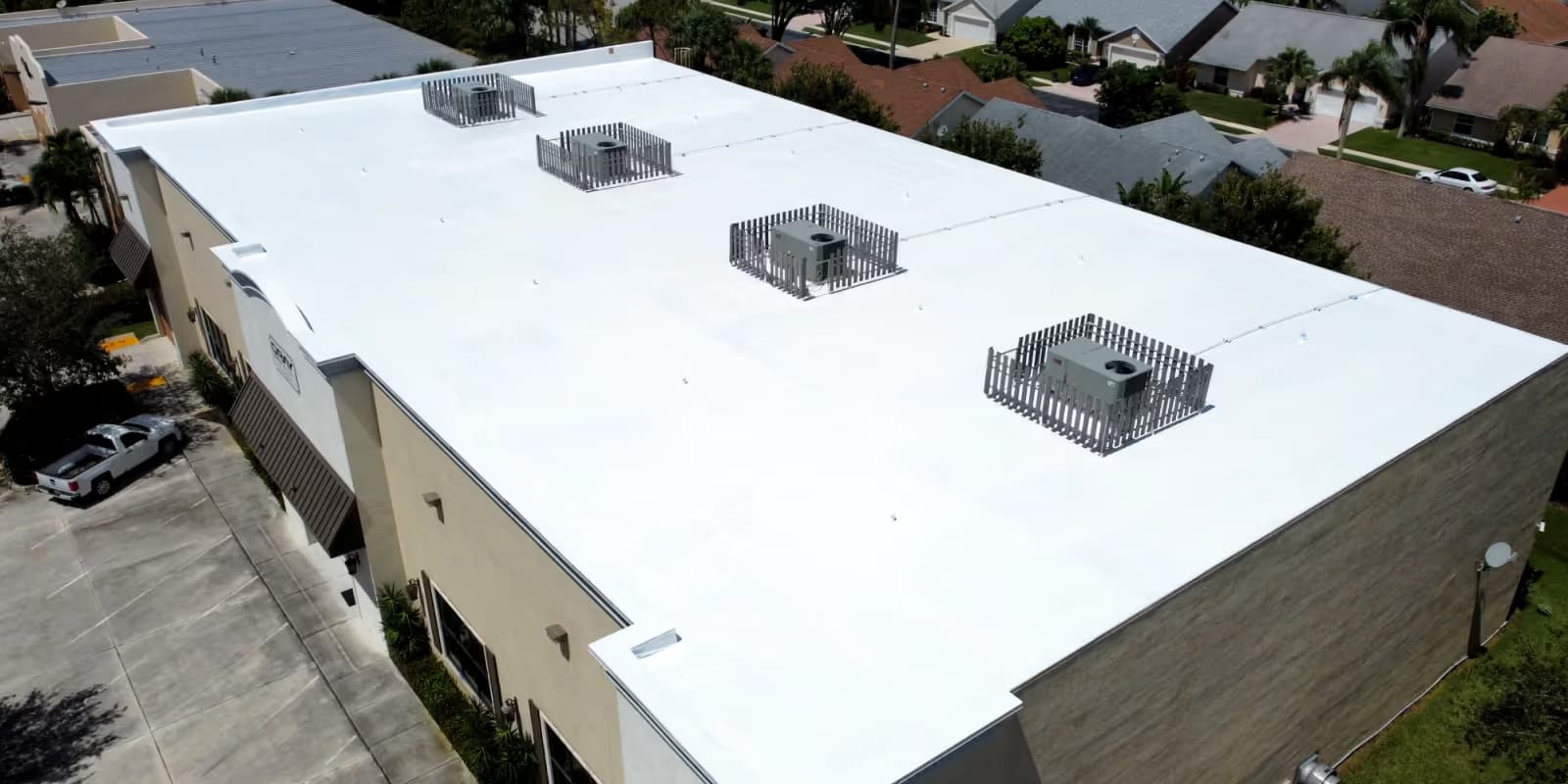 New TPO roof on a commercial building in Florida
